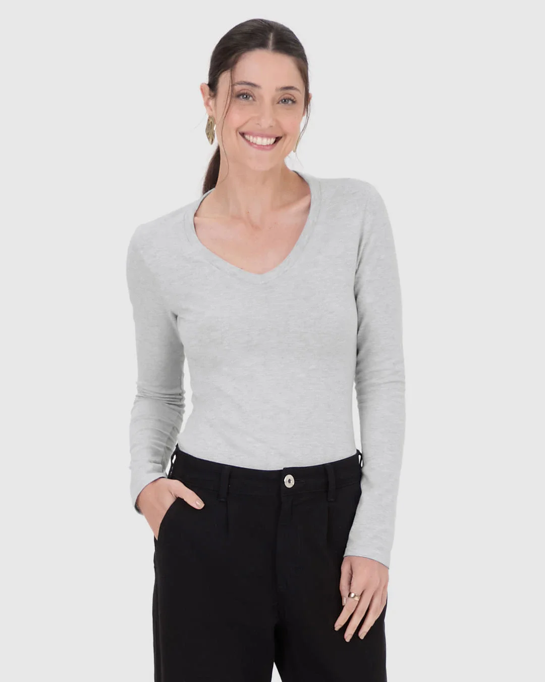 Blusa Básica Feminina Gola V Manga Longa Em Algodão