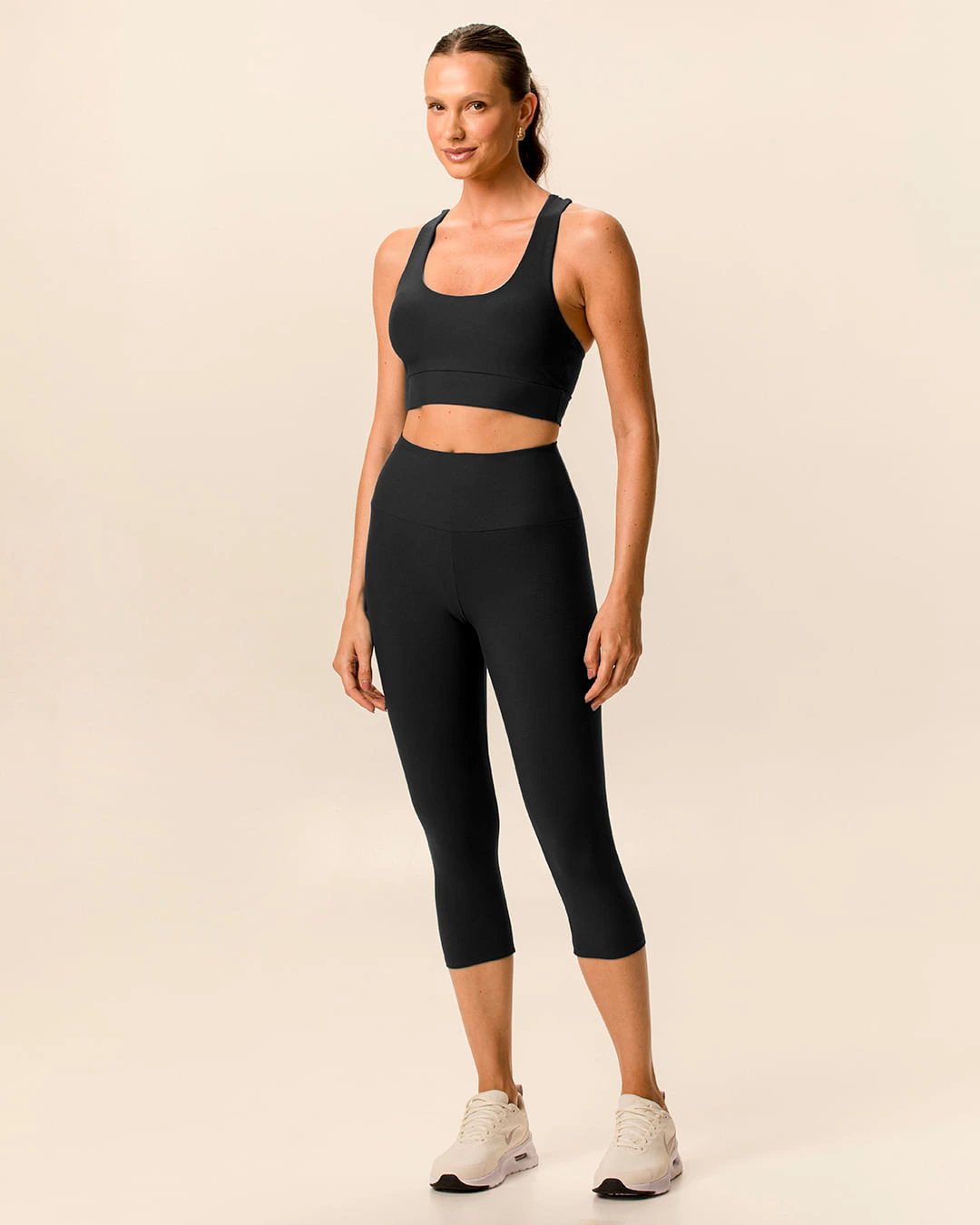 Calça Esportiva Feminina Corsário Em Malha Com Proteção UV50+ Malwee Active