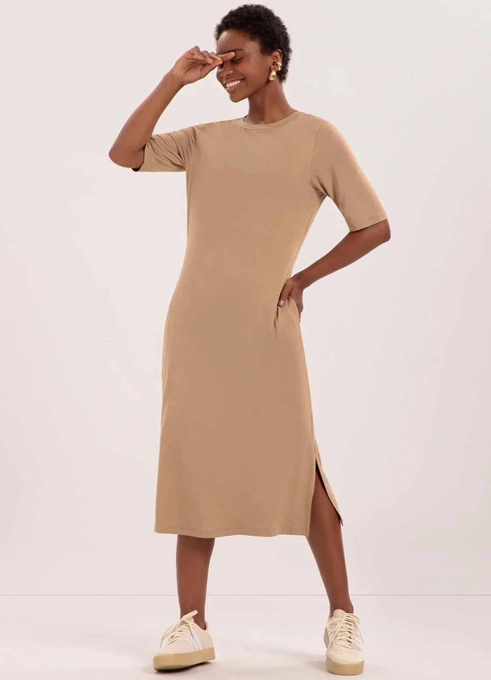 Lunender - Vestido Midi D com Bolsos Laterais Bege