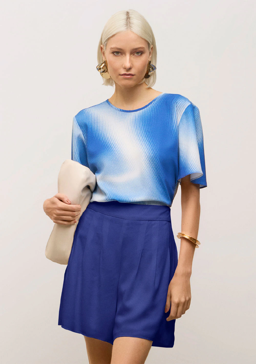 Blusa Iódice Solta Decote Careca Manga Curta Padrão Azul