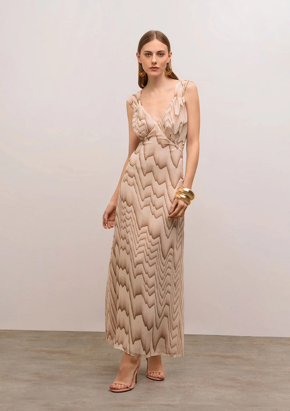 Vestido Iódice Solto Decote V Com Alça Longo Bege/Coral