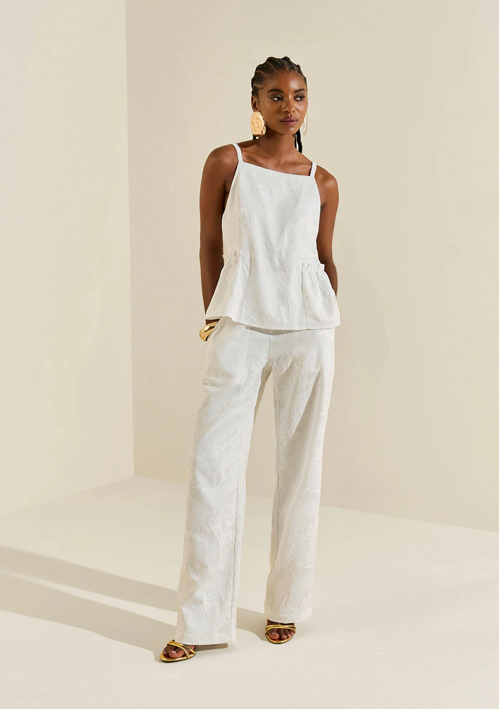Regata Morena Rosa Ajustada Decote Careca Padrão Off White