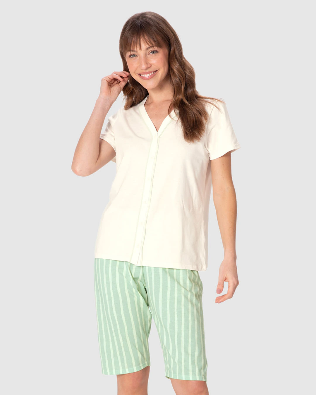 Pijama Curto Feminino Camisa Abotoamento Frontal E Bermuda Em Algodão
