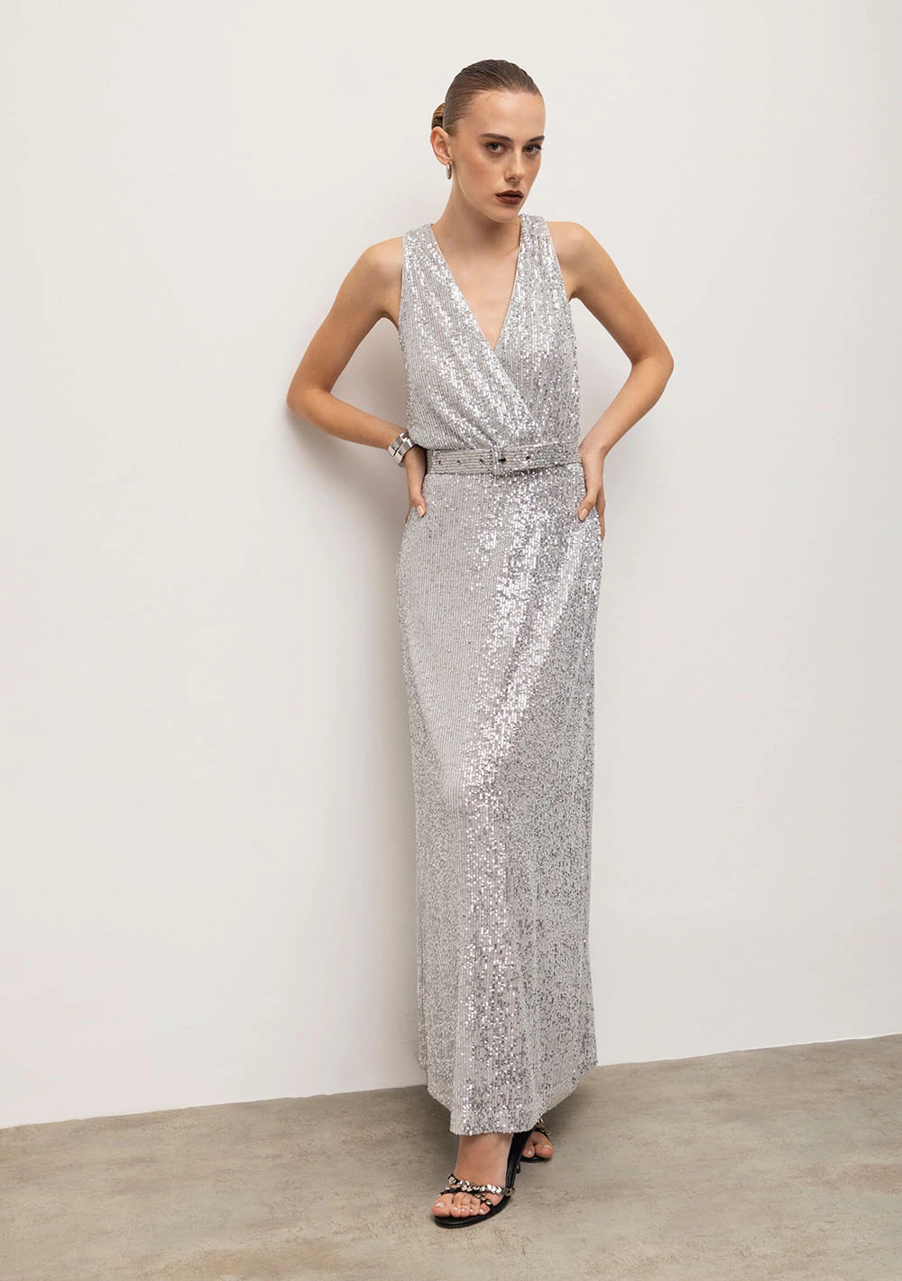 Vestido Iódice Longo Decote V Transpasse Frente Prata