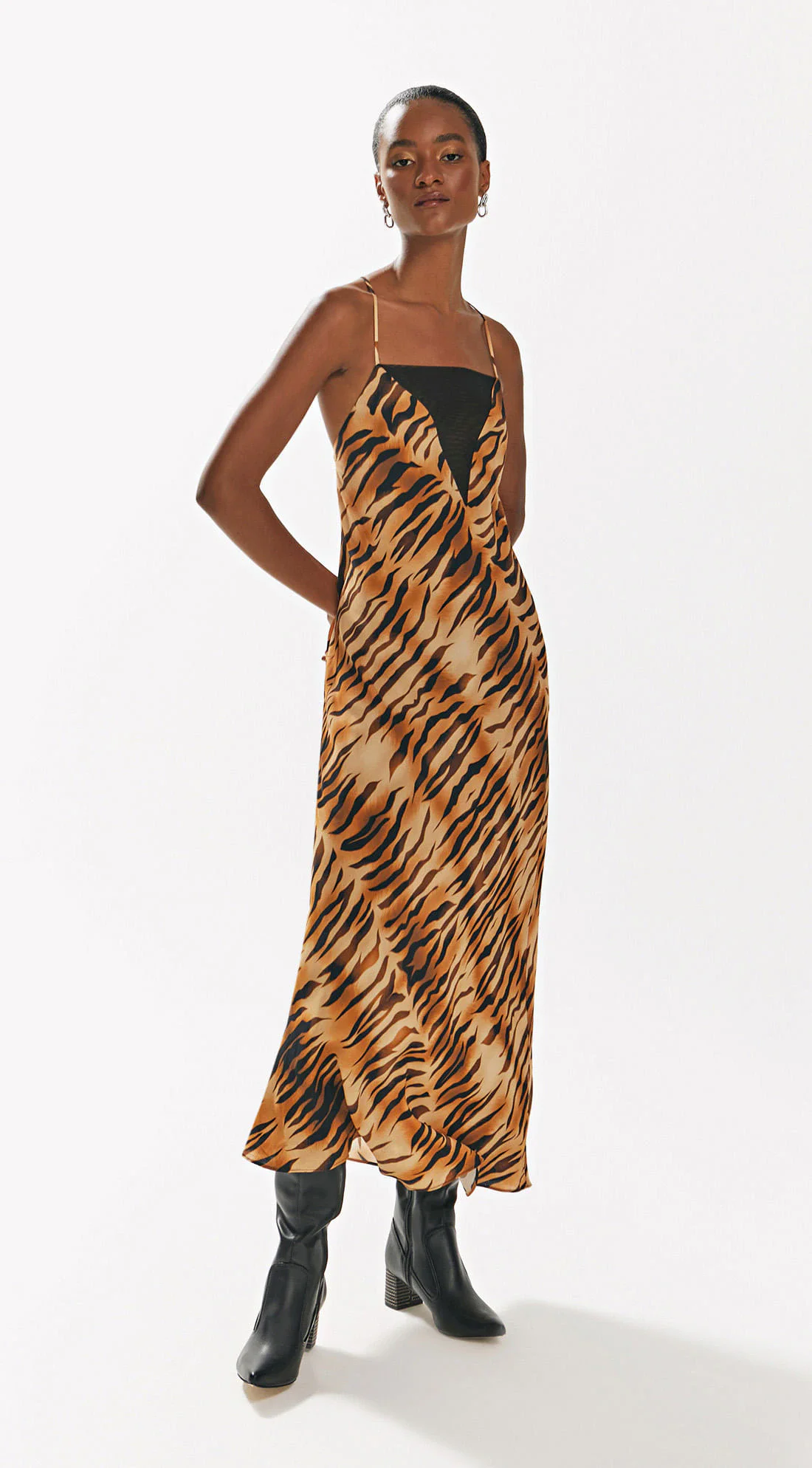 Vestido Iódice Midi Decote Reto Com Amarração Marrom
