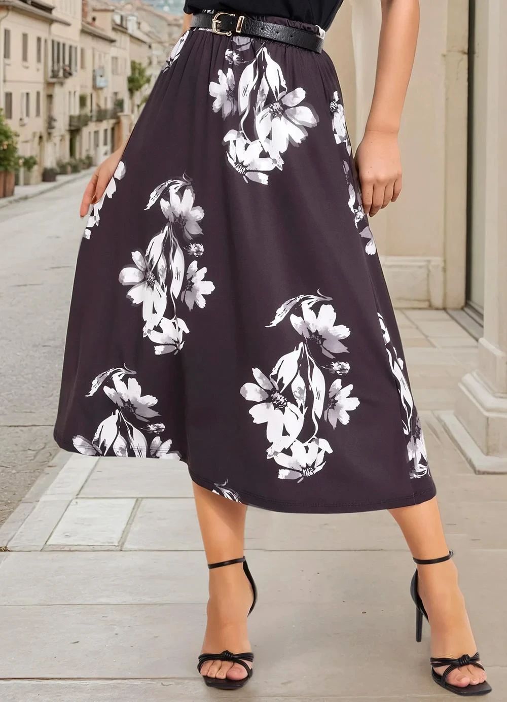 bonprix - Saia Floral Dark em Malha Fria