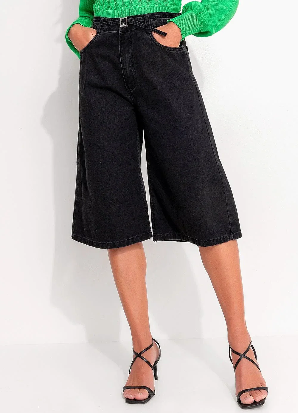 Quintess - Jorts Jeans Preto Estonado com Bolsos