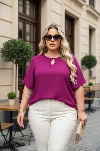Blusa Feminina Manga Curta Plus Size Lisa Clássica Casual