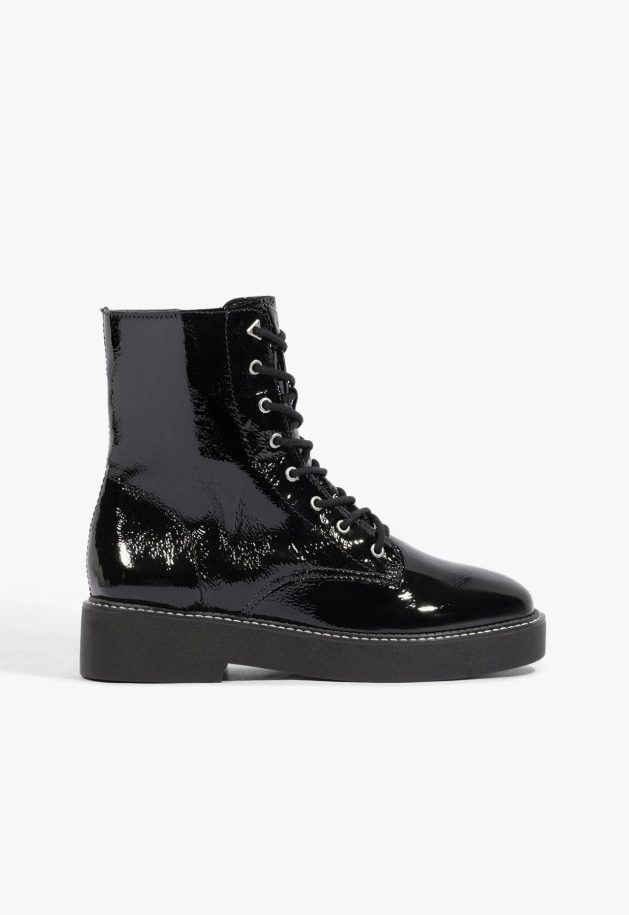 Bota Coturno Bold Verniz Preta