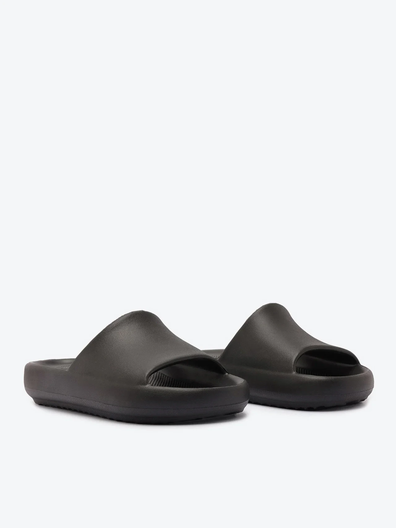 Chinelo Nuvem Liso Preto