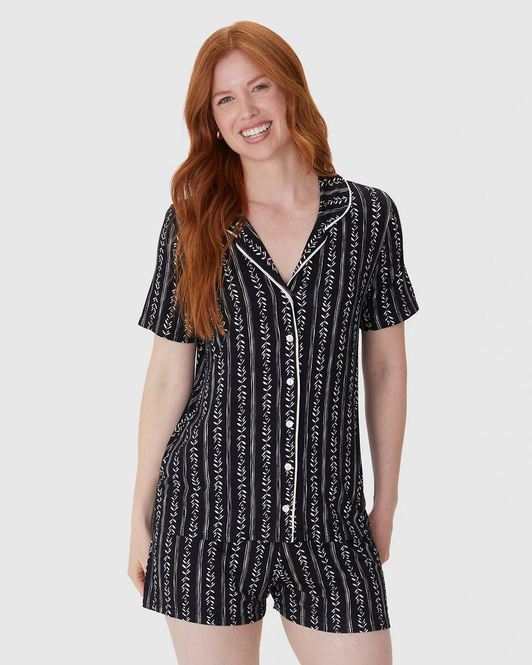 Pijama Curto Feminino Americano Estampa Corrida Digital Em Viscose Stretch