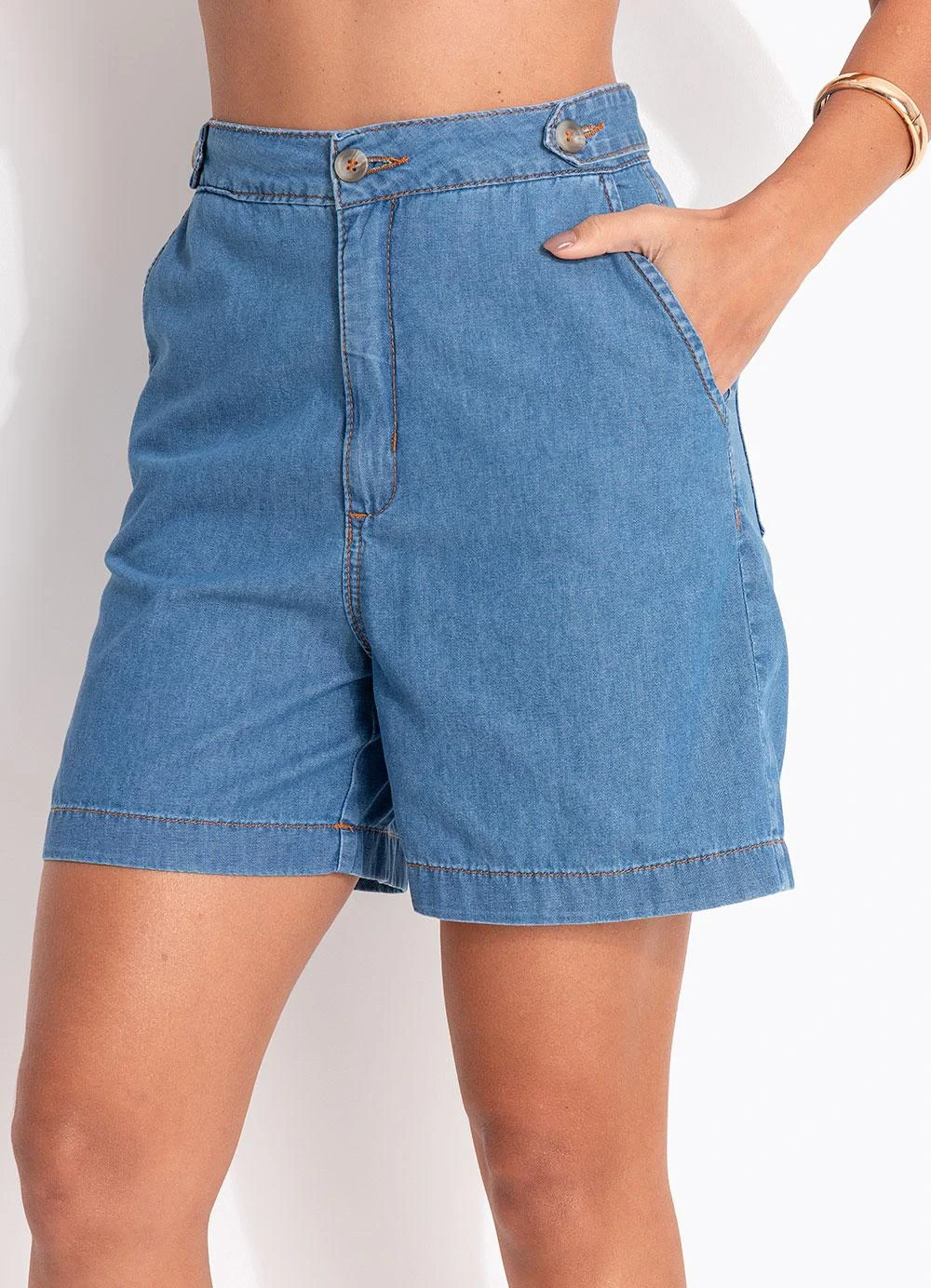Quintess - Short Azul Claro em Jeans