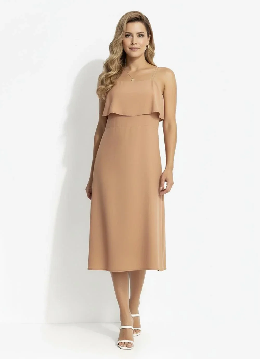 Quintess - Vestido Camel em Crepe Plano