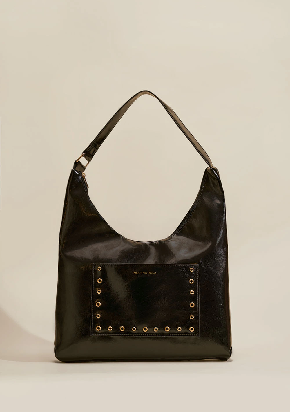 Bolsa Hobo Detalhe Tachas Preto