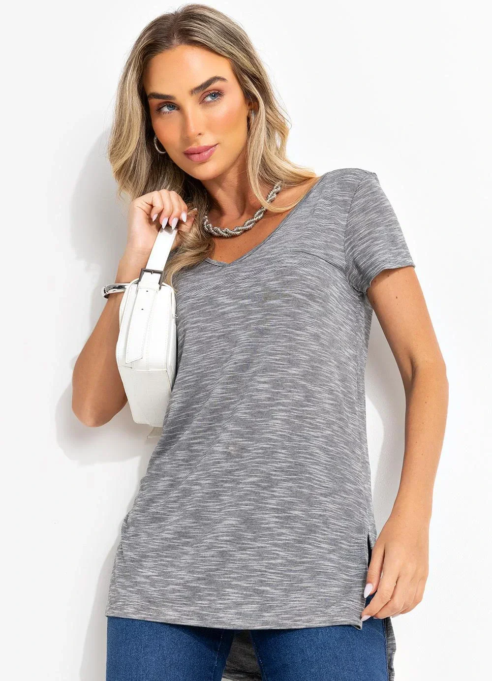 Quintess - Blusa Cinza em Malha Flamê