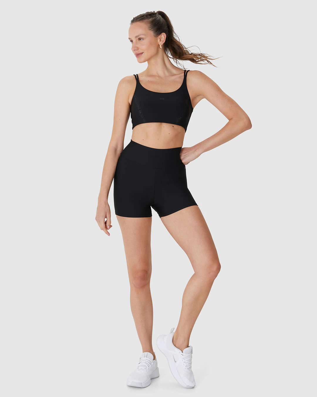 Shorts Esportivo Feminino Living On The Move Em Malha Dry E Proteção UV50+ Malwee Active