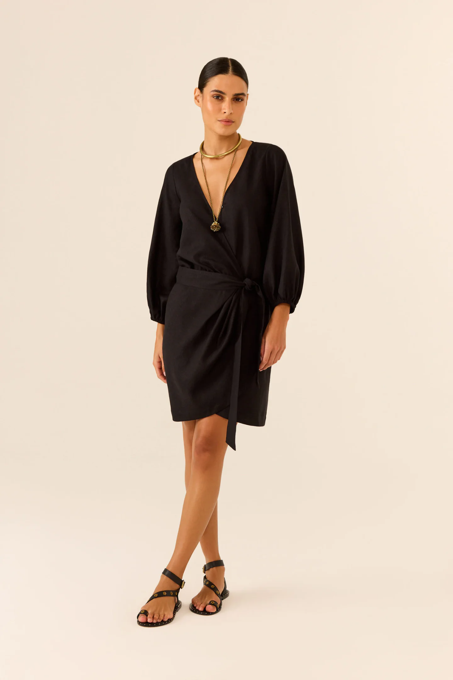 Vestido Curto Transpassado
