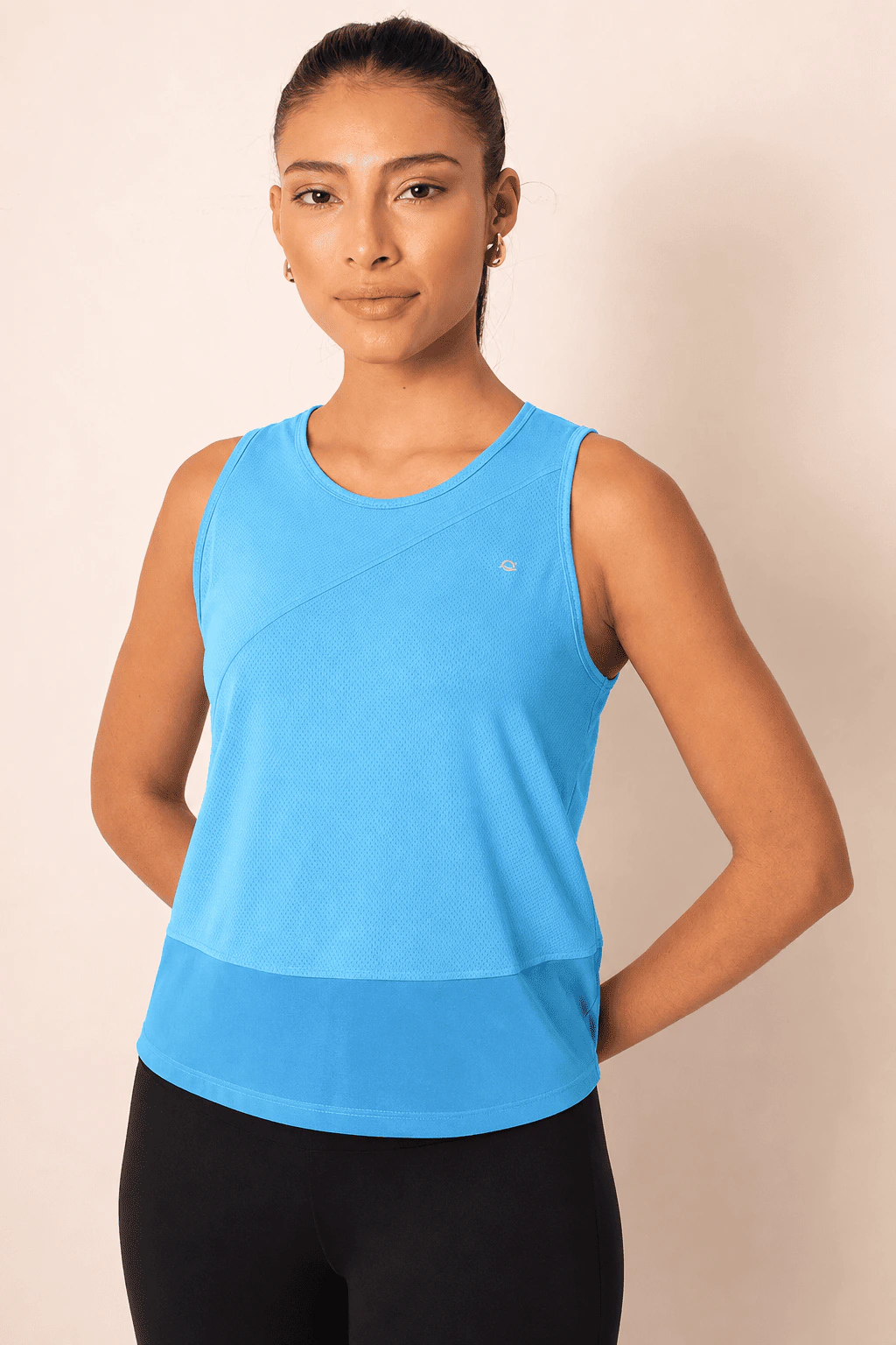 Regata Fitness Sting Com Recorte Em Tule