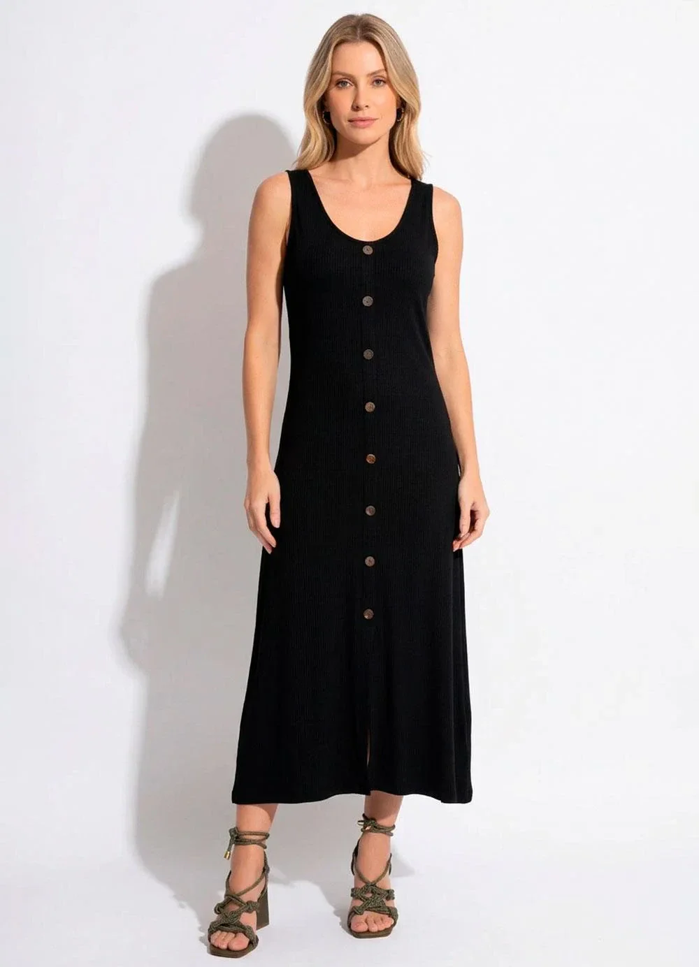 Quintess - Vestido Preto Midi sem Mangas com Botões