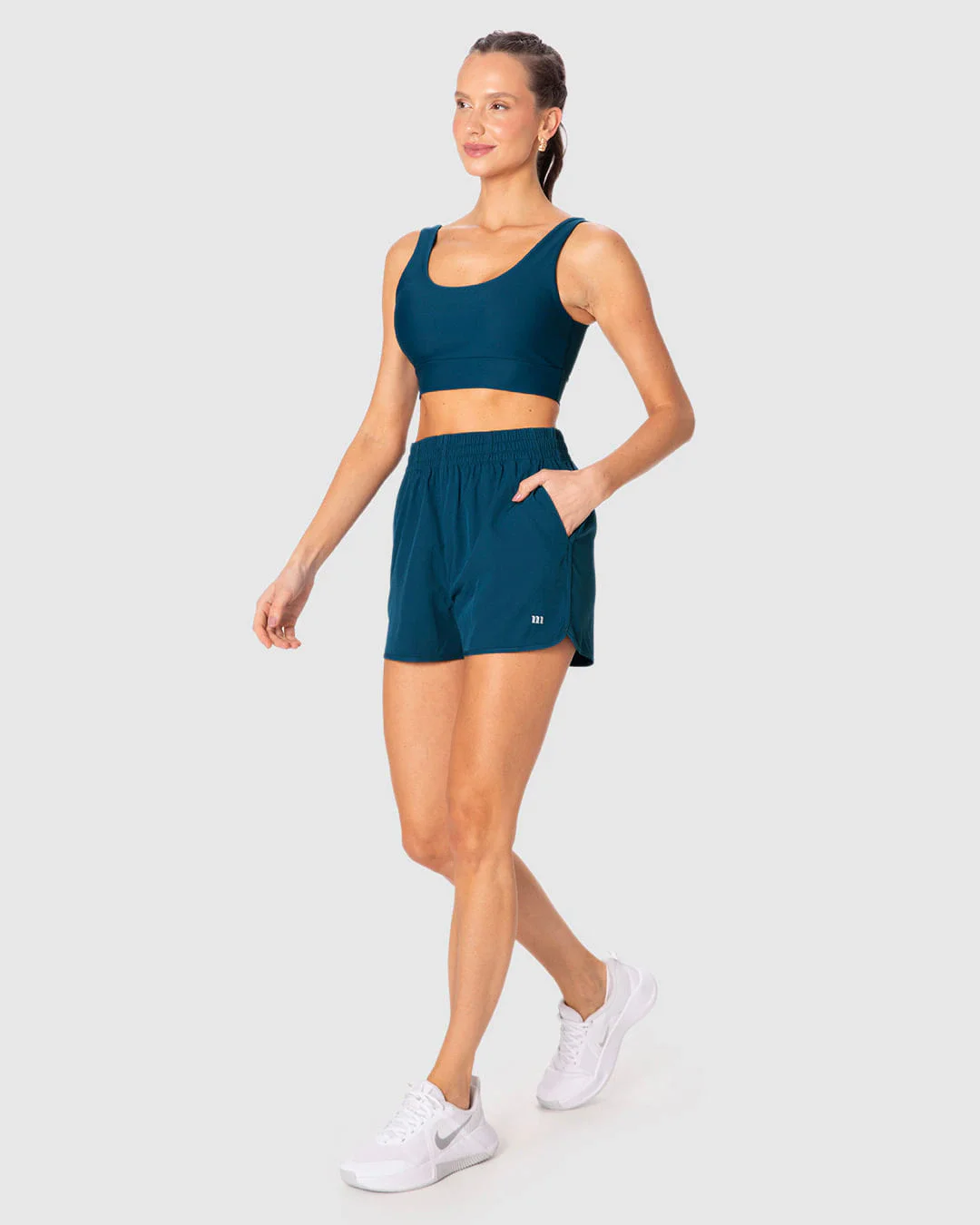 Shorts Esportivo Feminino Runner Bolso Faca Em Tafetá Com Elastano Malwee Active