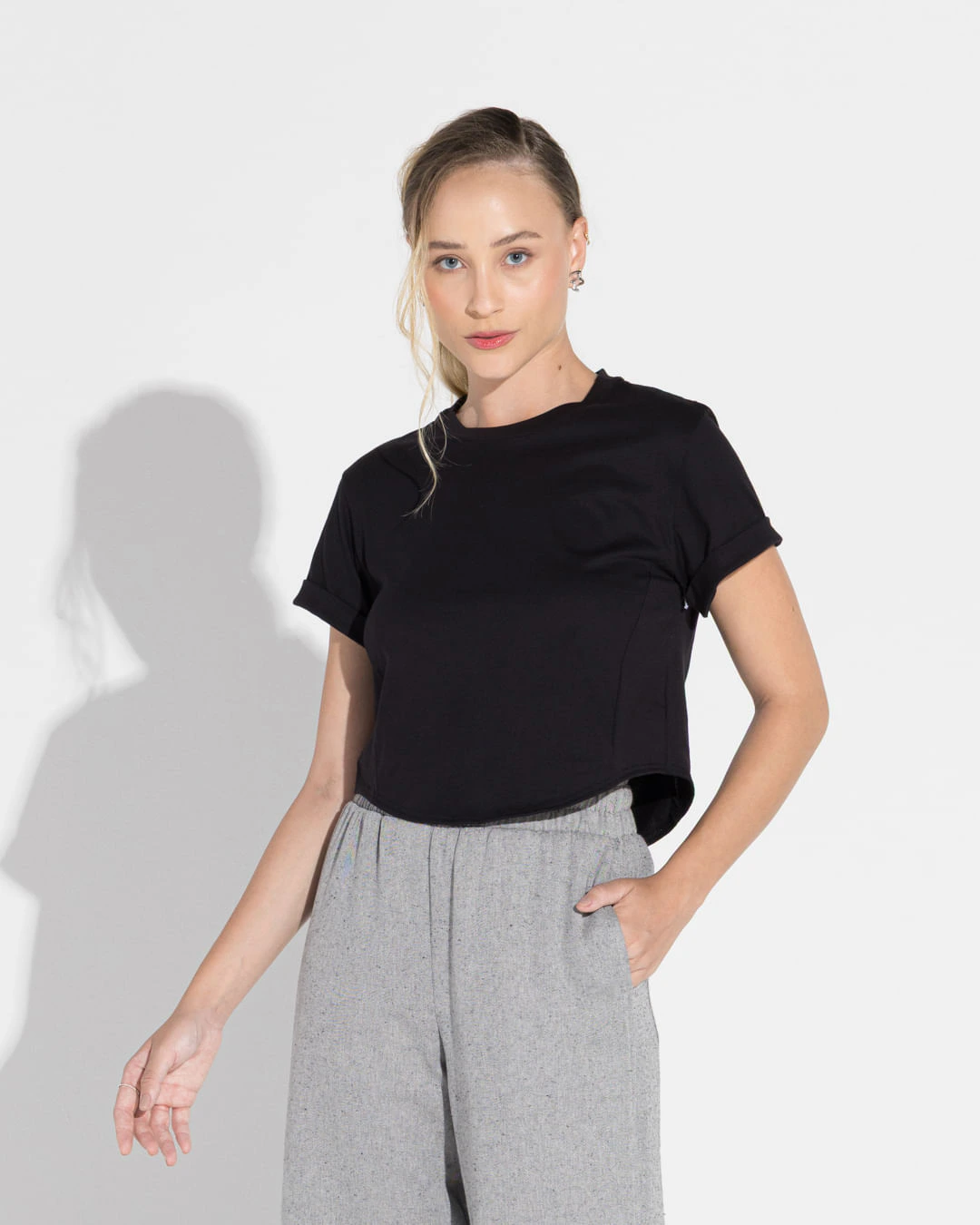 Camiseta Cropped Algodão Pima Feminina