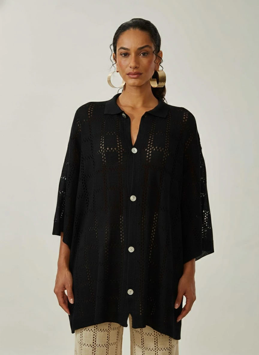 Camisa Maria.Valentina Oversized Gola Clássica Manga Curta Padrão Preto