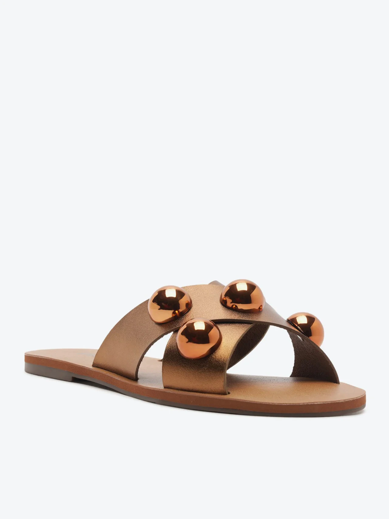 Rasteira Tiras Cruzadas Couro Adorno Bronze