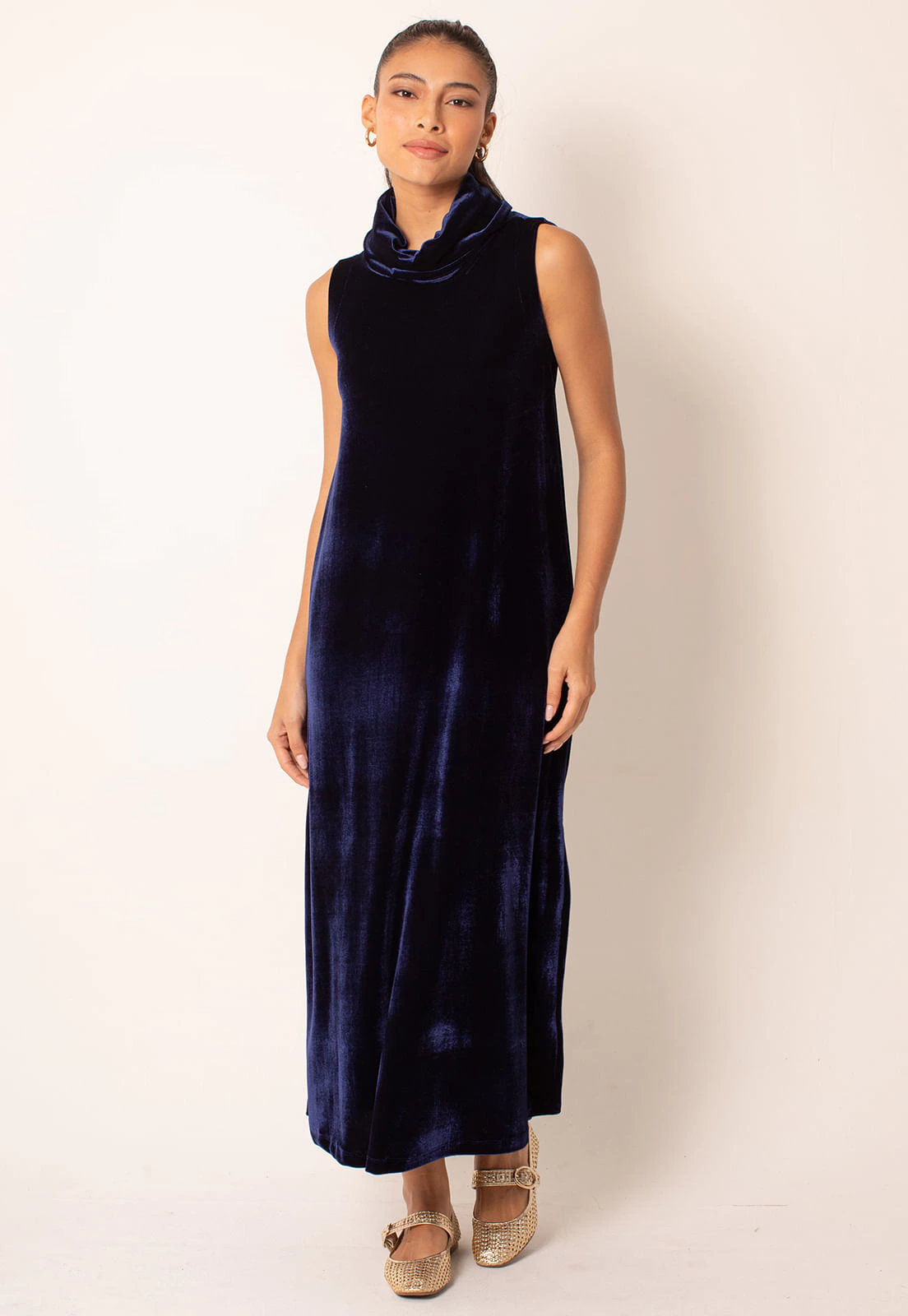 Vestido Midi Veludo Gola Boba