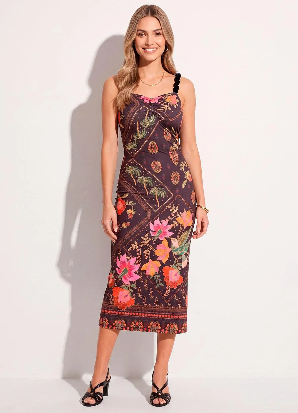 Quintess - Vestido Floral Folk em Malha Fria