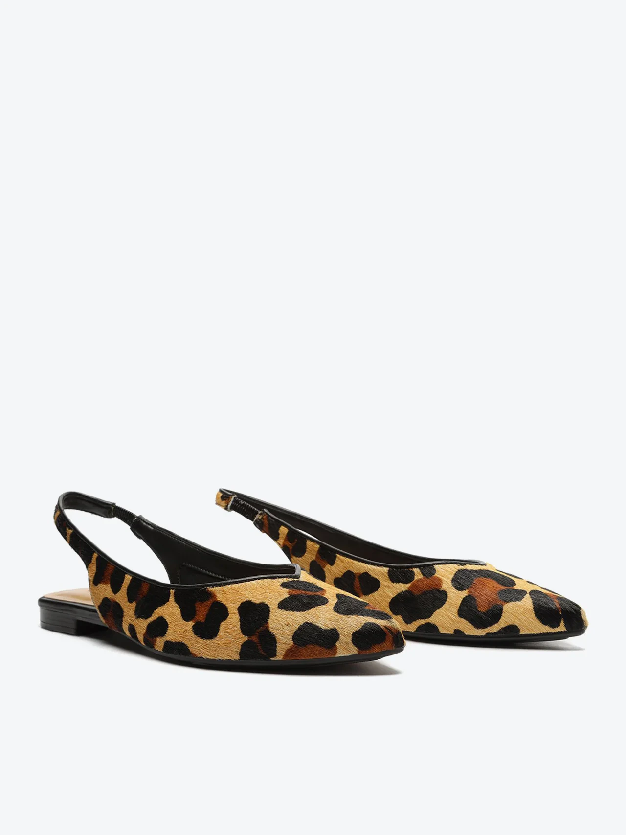 Sapatilha Slingback Bico Fino Onça