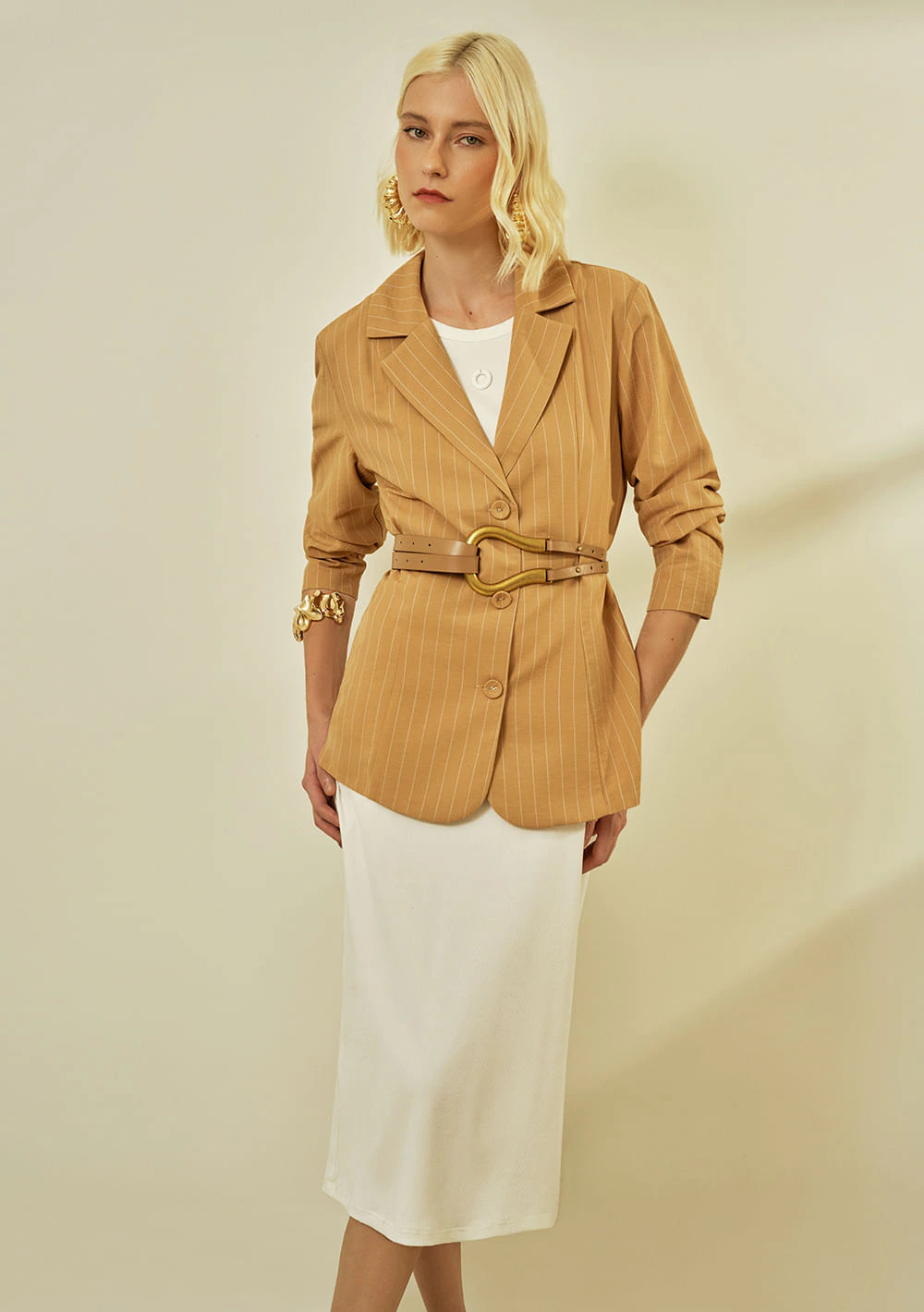 Blazer Iódice Solto Manga Longa Padrão Bege