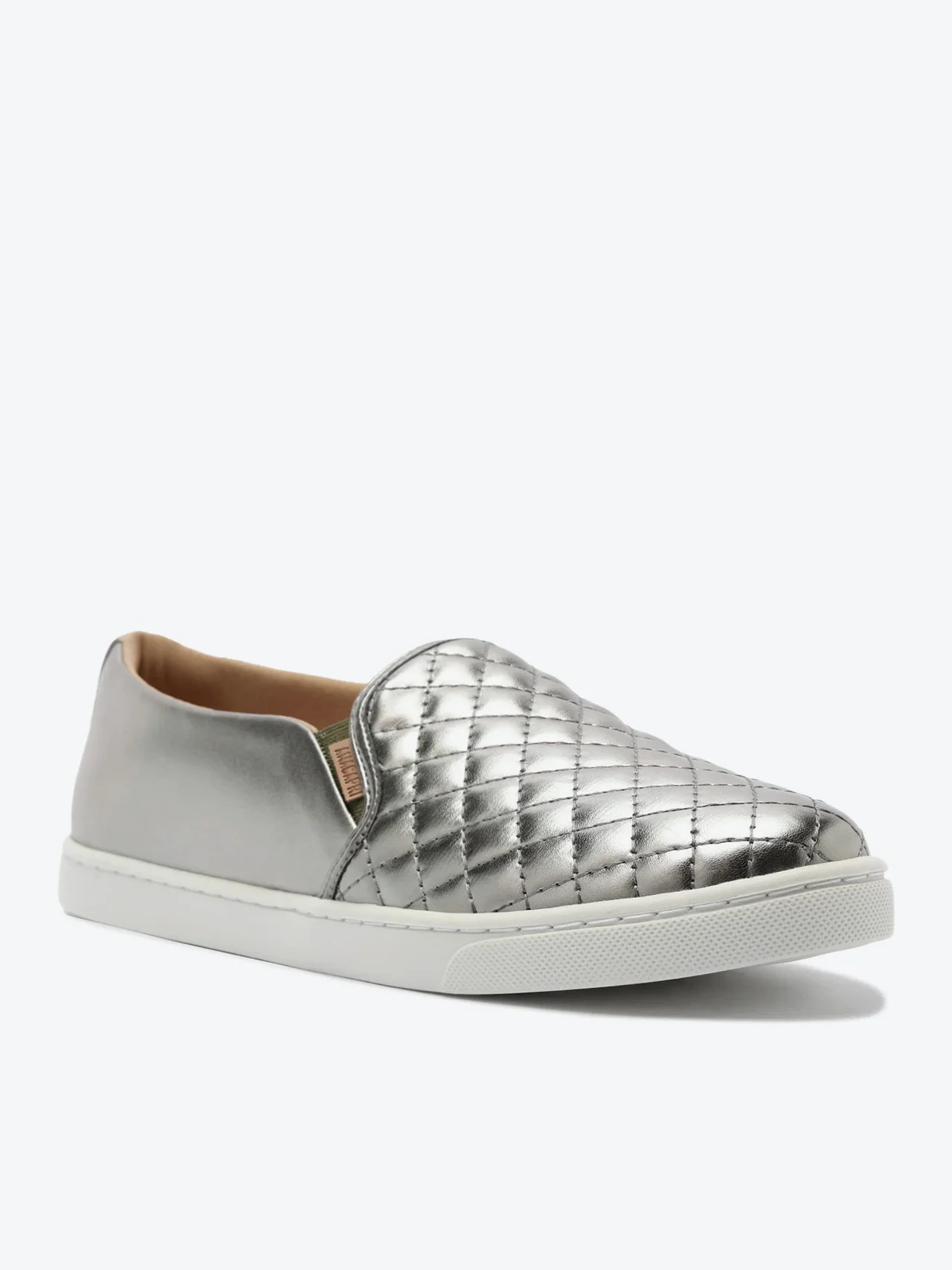 Tênis Slip On Matelassê Prateado