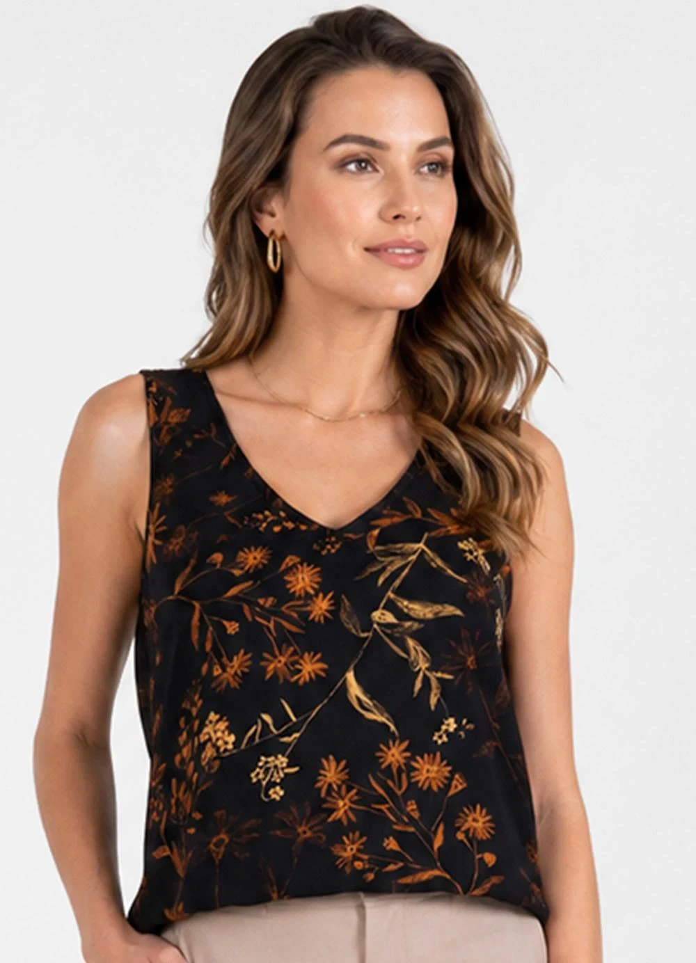 Infinita Cor - Regata Feminina com Decote em V Preto