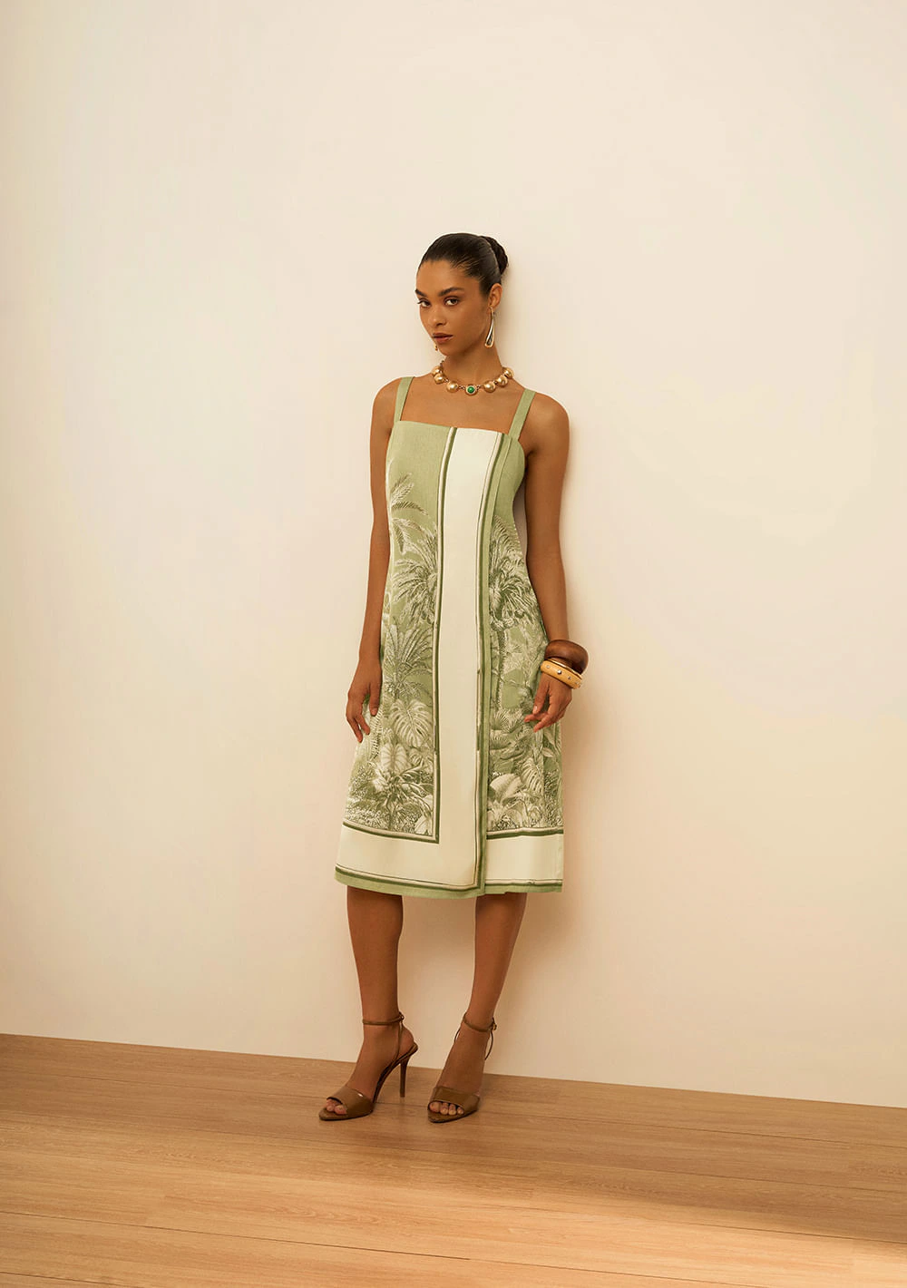 Vestido Maria.Valentina Solto Decote Reto Com Alça Curto Verde