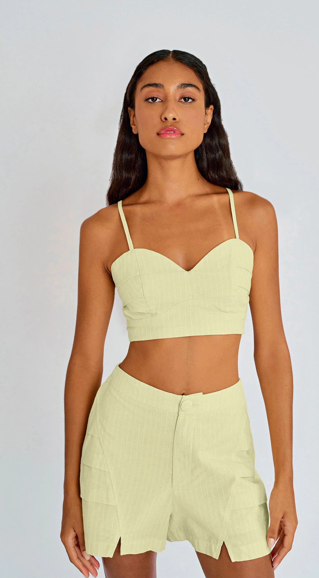 Shorts Zinco Linha A Com Pregas Verde Claro