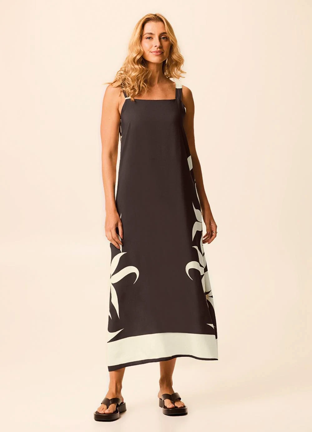 Malwee - Vestido Mídi Tropical Café