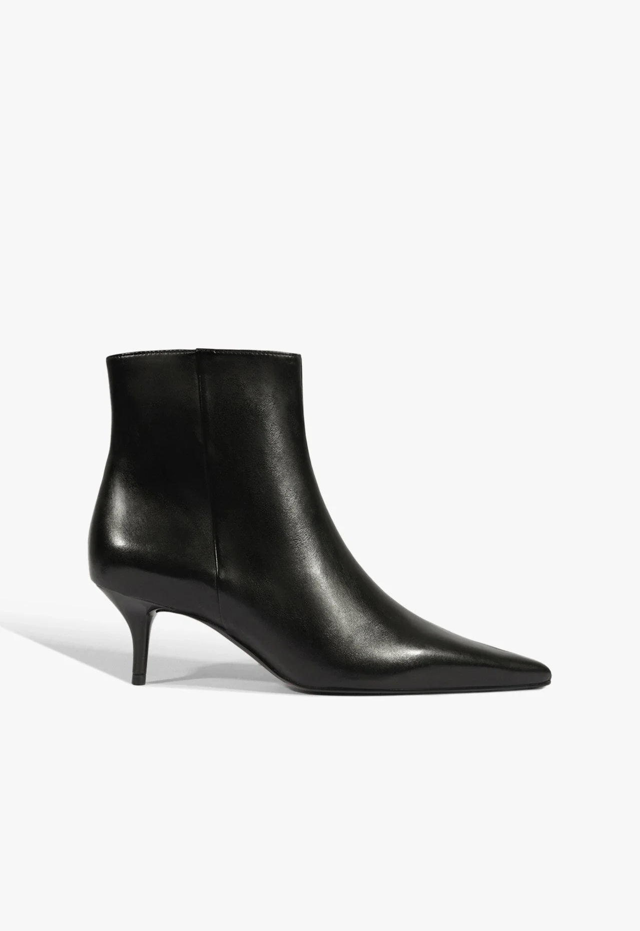 Bota Mikki Couro Salto Fino Preta