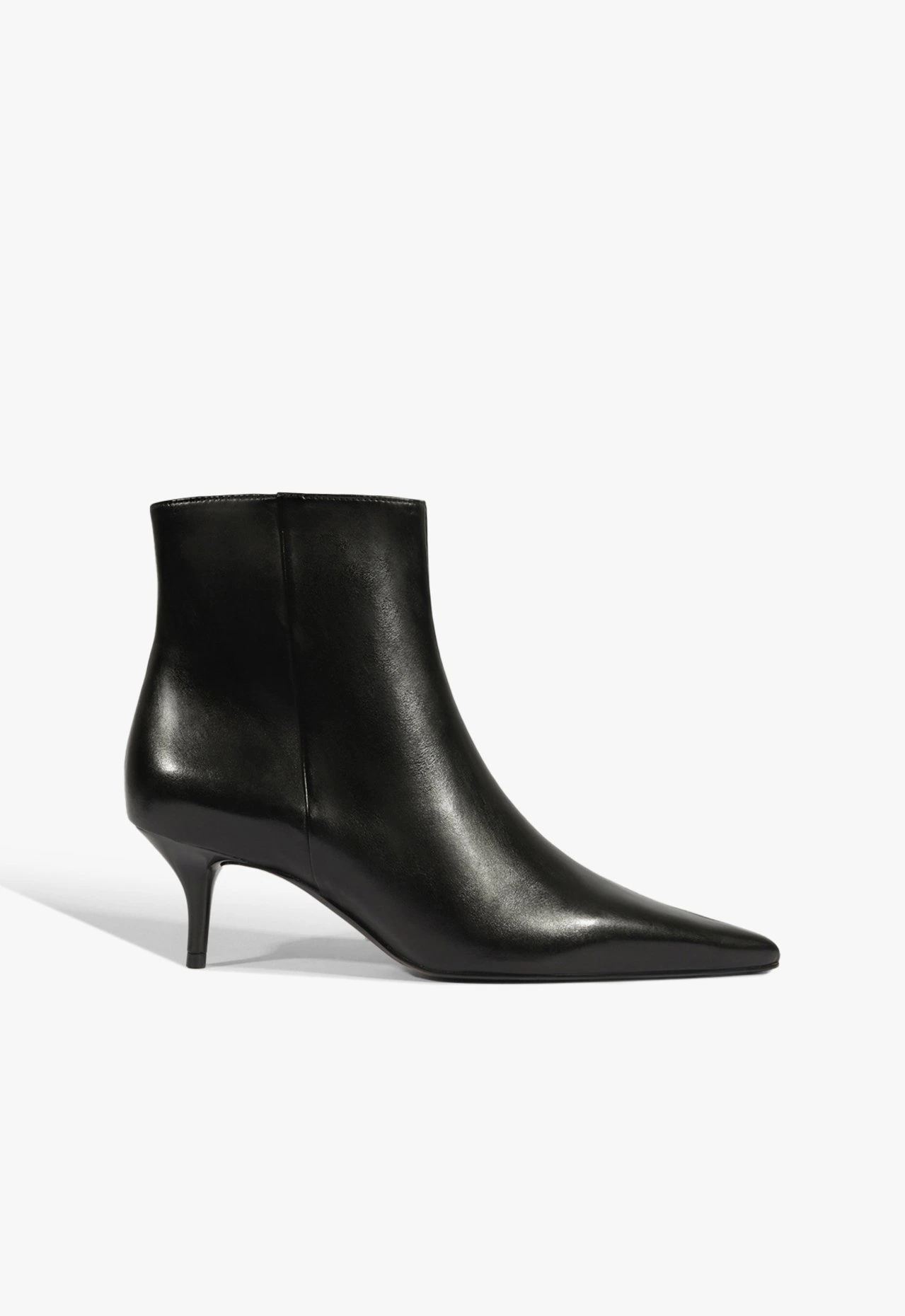 Bota Mikki Couro Salto Fino Preta