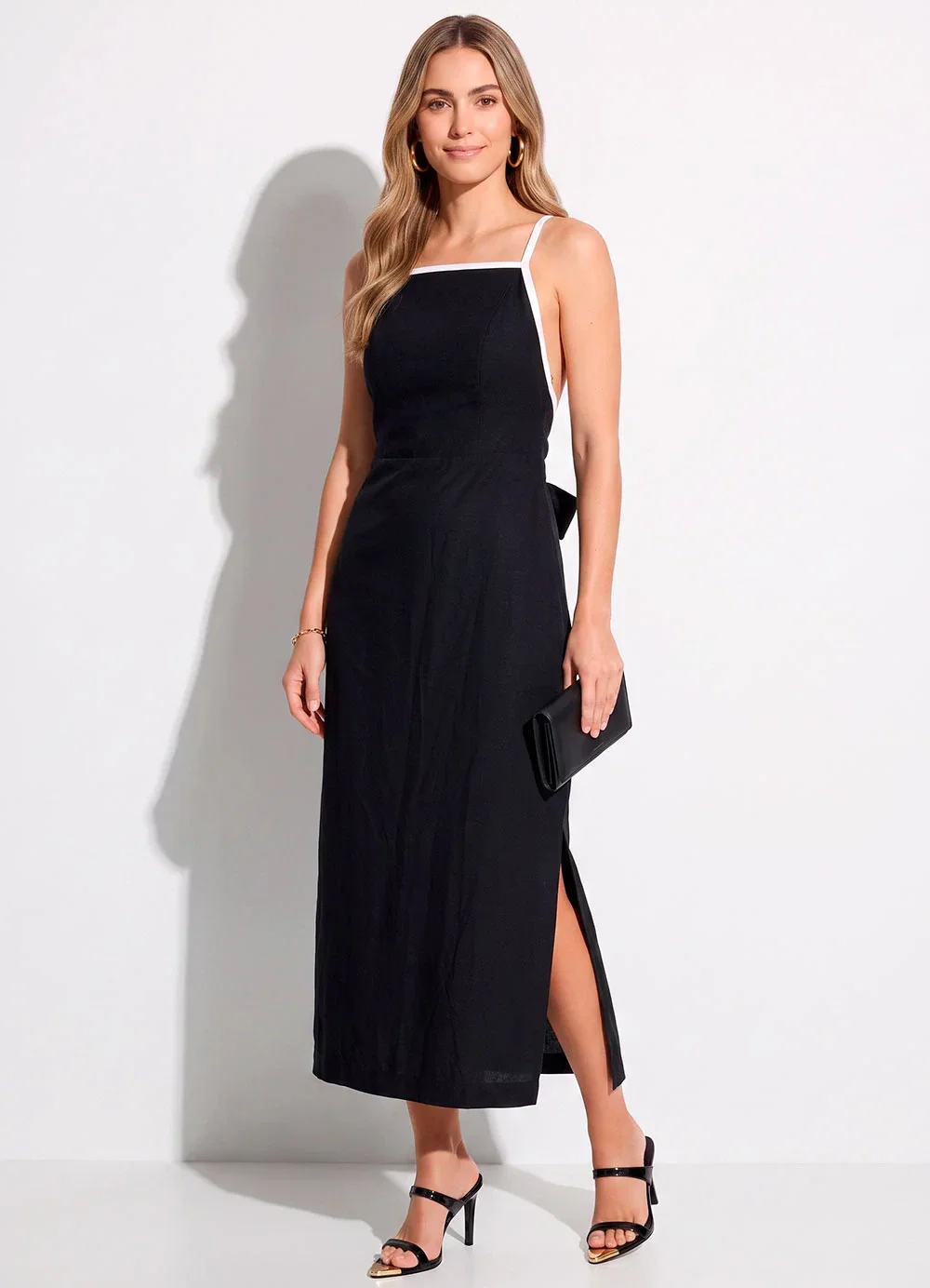 Quintess - Vestido Preto em Tecido Alfaiataria de Viscose