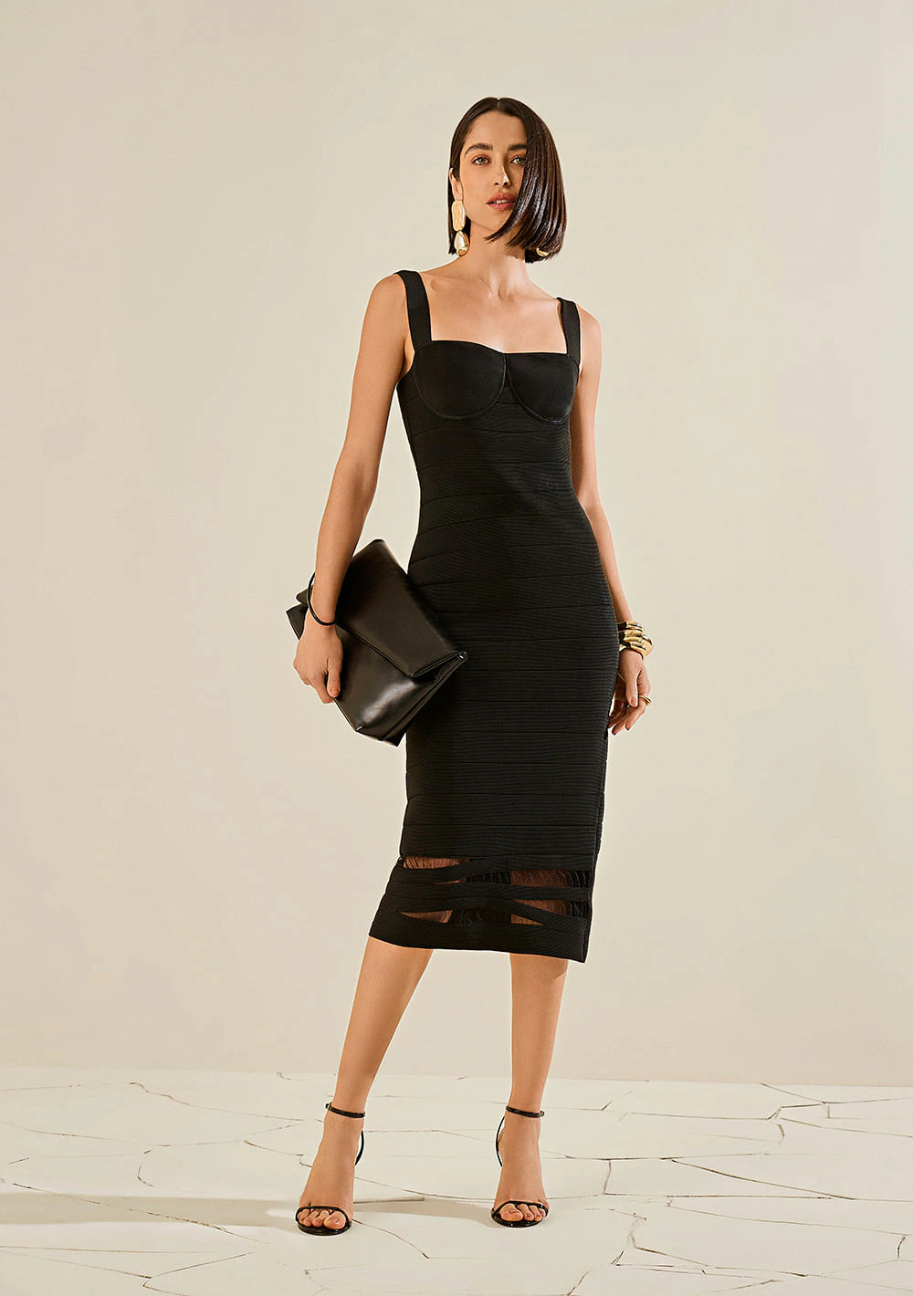 Vestido Morena Rosa Ajustado Decote Reto Com Alça Midi Preto