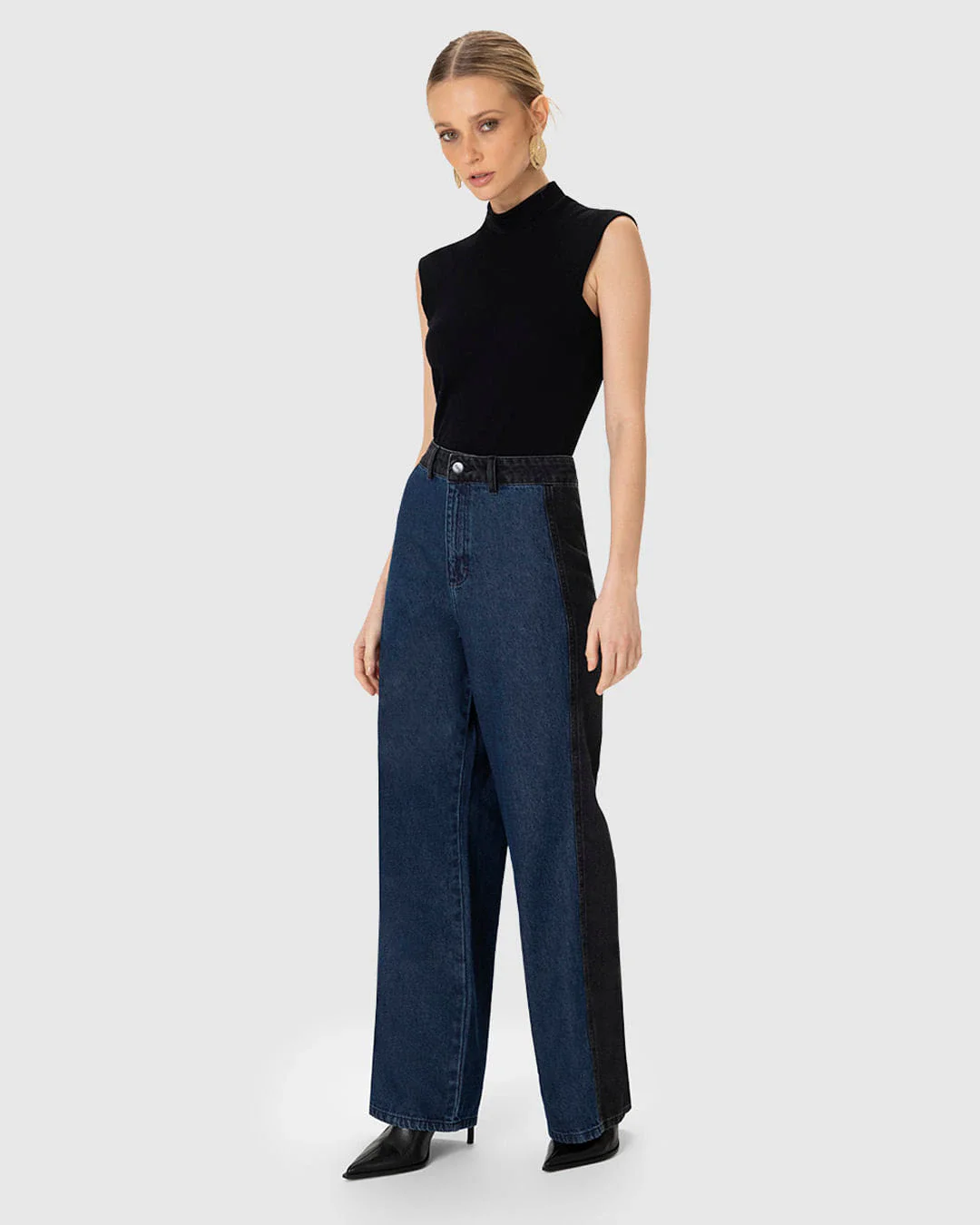 Calça Feminina Relaxed Recorte Contraste Em Jeans 100% Algodão - ENFIM