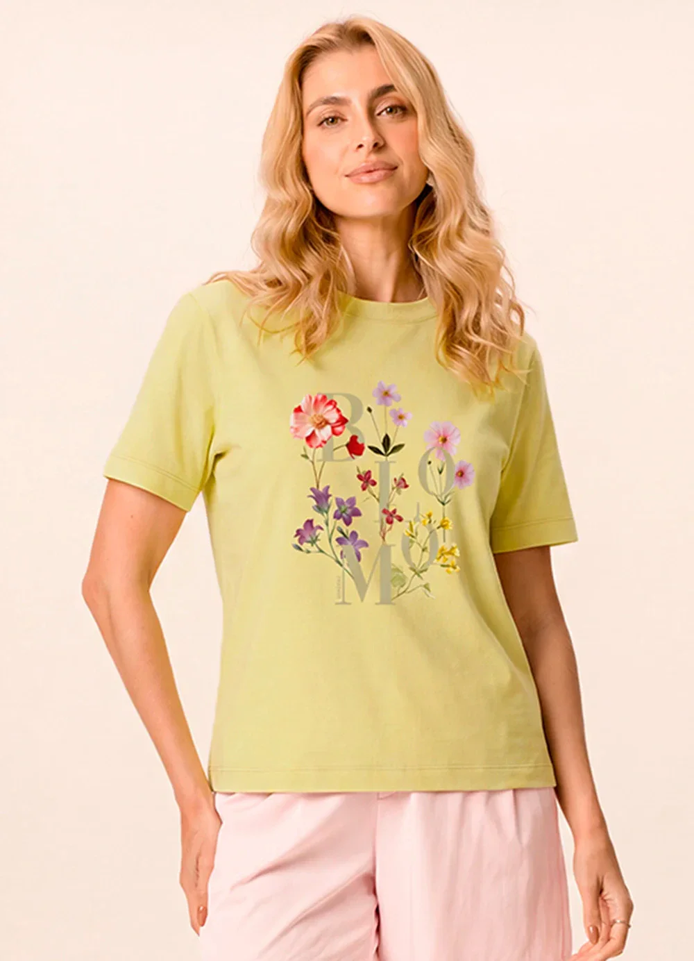 Malwee - Camiseta Bloom Regular Amarelo Manteiga