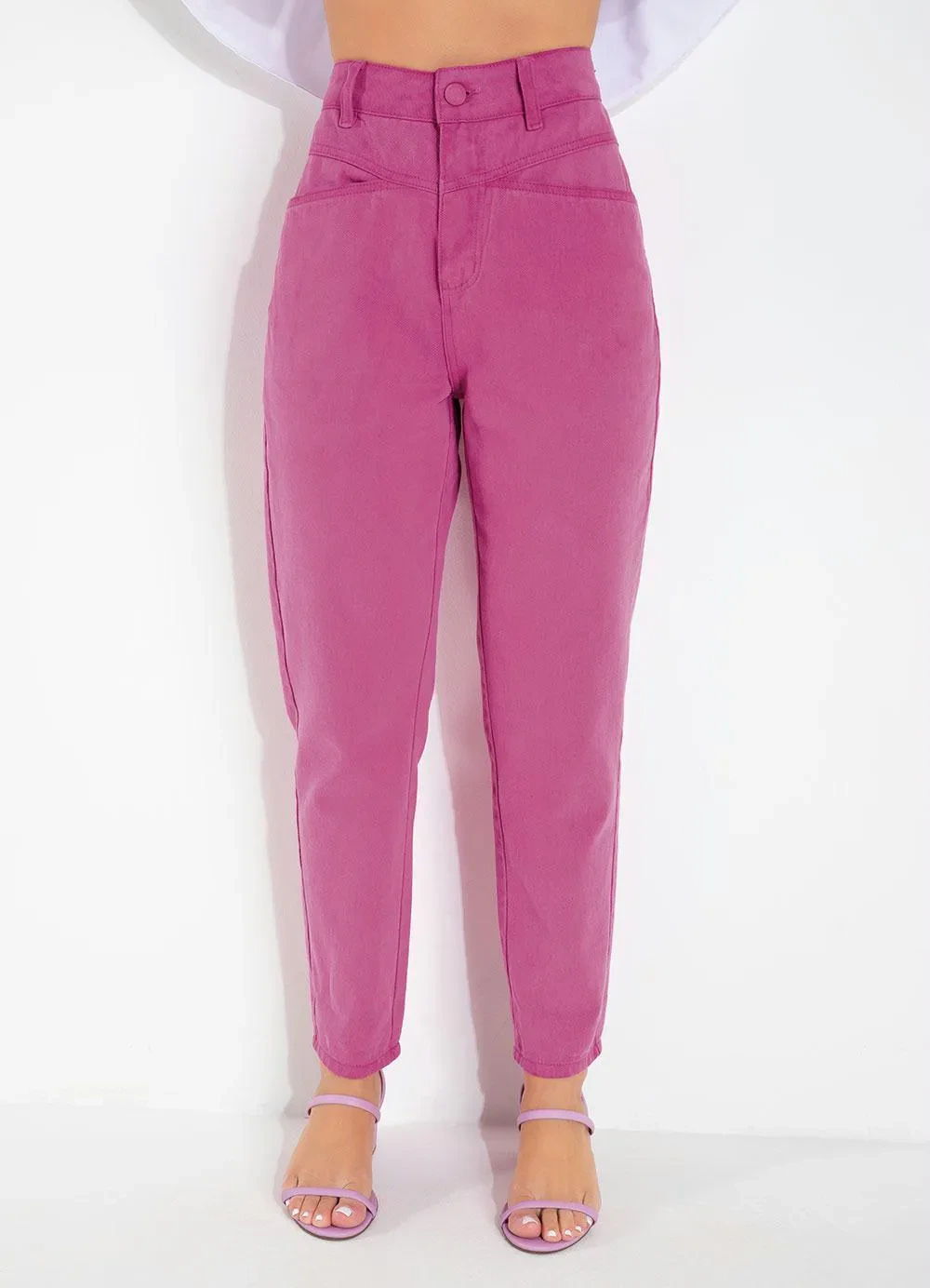 Sawary Jeans - Calça Rosa Mom Jeans com Bolsos Sawary