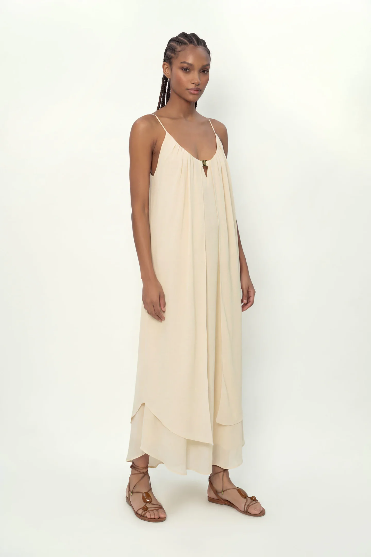 Vestido Midi Camadas Ggt Busto Metal