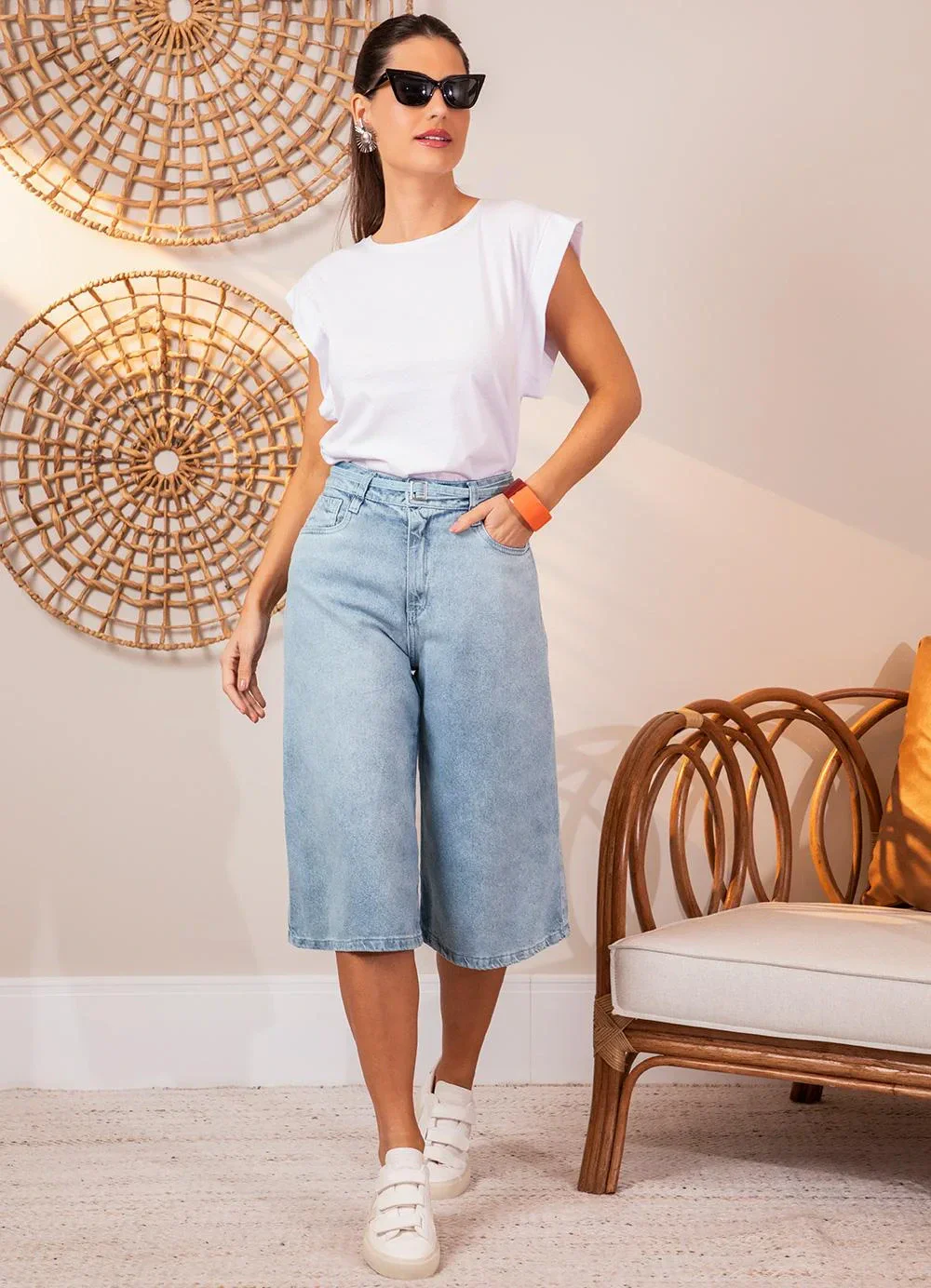 Quintess - Jorts Jeans Claro com Bolsos