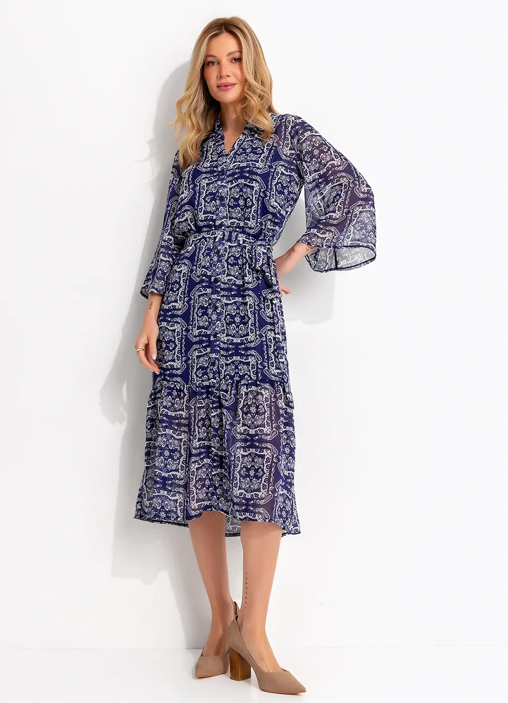 Quintess - Vestido Paisley Azul em Chiffon