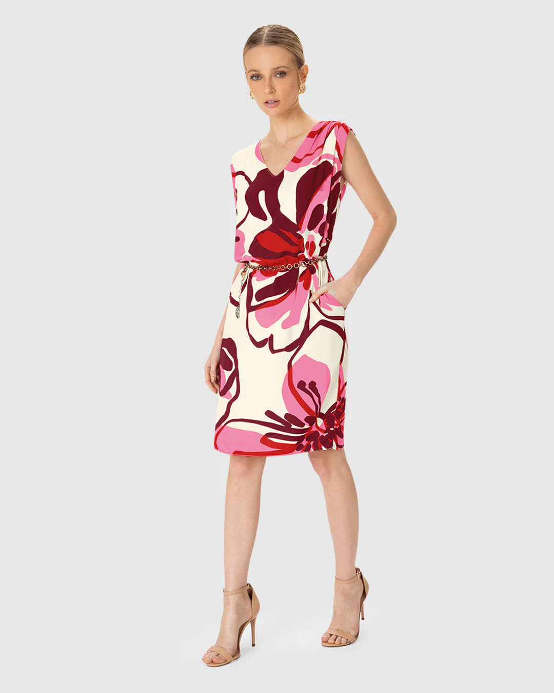 Vestido Feminino Estampa Floral Decote V E Bolso Lateral Em Viscose - ENFIM