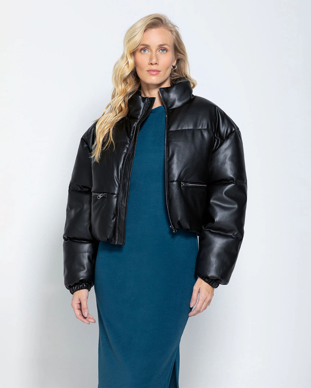 Jaqueta Puffer Feminina Gola Alta Em Corino - ENFIM