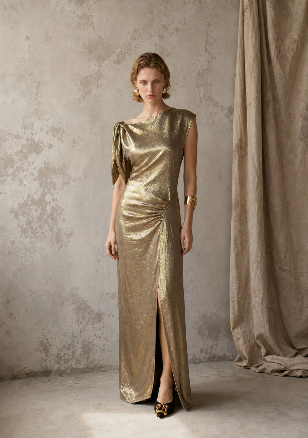 Vestido Ajustado Colours Dourado