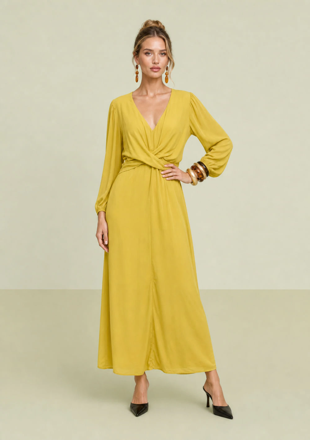 Vestido Solto Decote V Manga Longa Midi Amarelo